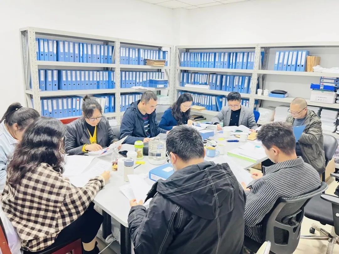 0221以制度促規(guī)范，推動“五小”專項治理見行見效3.jpg
